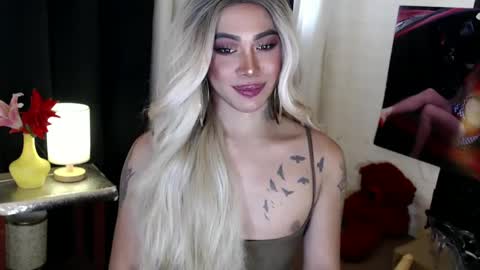 Snapshot of valentina_goddess_tsxxx chatting on 11, 3, 2025 Amanda online show from 11, 3, 2025