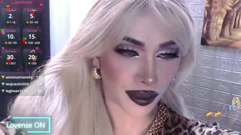 Amanda online show from 25, 11, 2025