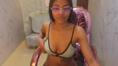 Snapshot of valentina_gomez_s chatting on 24, 6, 2026 Valentina online show from 24, 6, 2026