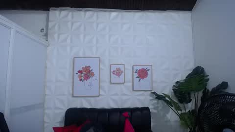 Snapshot of valentina_mature chatting on 3, 3, 2025 Valentina  online show from 3, 3, 2025