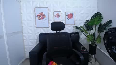 Snapshot of valentina_mature chatting on 12, 3, 2025 Valentina  online show from 12, 3, 2025
