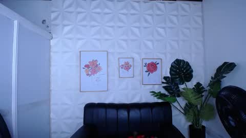 Snapshot of valentina_mature chatting on 23, 9, 2025 Valentina  online show from 23, 9, 2025