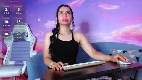 Snapshot of valentina_monroe1 chatting on 19, 9, 2025 Vale online show from 19, 9, 2025