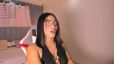 Snapshot of valentina_noa chatting on 7, 6, 2026 Valentina online show from 7, 6, 2026