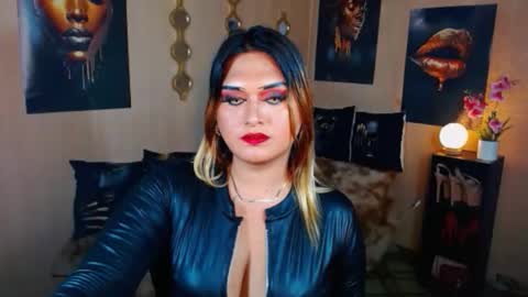 Snapshot of valentinadom95 chatting on 3, 10, 2025 valentinadom95 online show from 3, 10, 2025