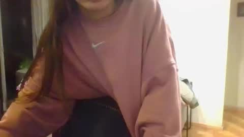 valentinaseleni24 online show from 18, 5, 2026