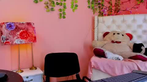 valentinee_xo online show from 19, 6, 2026
