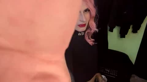 Snapshot of valentino_bs chatting on 8, 1, 2026 valentino_bs online show from 8, 1, 2026