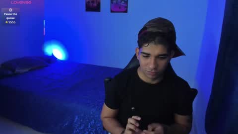 Snapshot of valentino_santos chatting on 17, 9, 2025 valentino santos online show from 17, 9, 2025