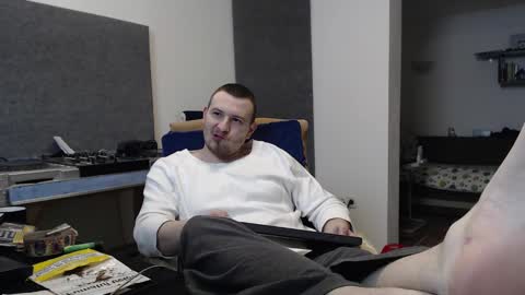 Snapshot of valentinofit chatting on 13, 1, 2025 Valentino online show from 13, 1, 2025