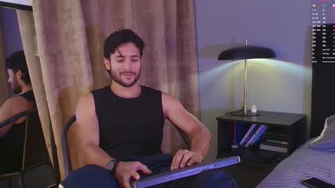 Snapshot of valentinoford chatting on 16, 1, 2026 Valentino online show from 16, 1, 2026