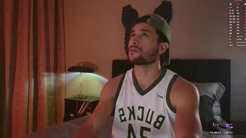 Snapshot of valentinoford chatting on 6, 2, 2026 Valentino online show from 6, 2, 2026