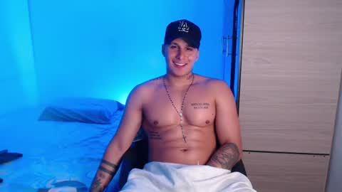 Snapshot of valentinosex_1 chatting on 21, 7, 2026 VALENTINO online show from 21, 7, 2026