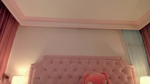 Vale Toro  online show from 8, 1, 2025