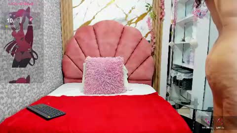 Costume lover online show from 18, 6, 2026
