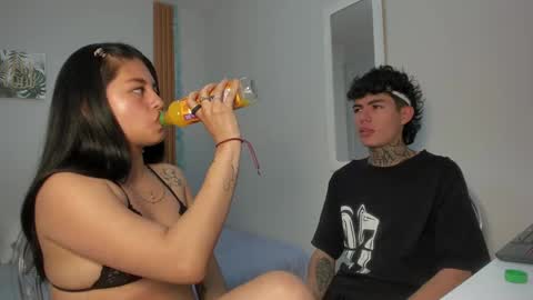 valeria and aaron online show from 24, 9, 2025