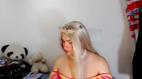 valeriagill_ online show from 24, 9, 2025
