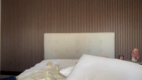 Snapshot of valeriapeterson chatting on 10, 10, 2025 Valeria Peterson online show from 10, 10, 2025