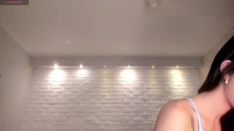 Snapshot of valeriavelvet chatting on 16, 11, 2025 Vale online show from 16, 11, 2025