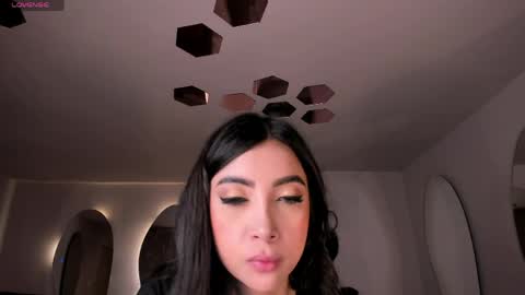 Snapshot of valeriavelvet chatting on 1, 4, 2026 Vale online show from 1, 4, 2026