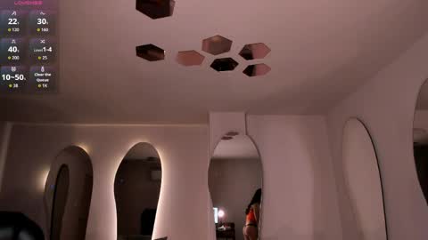 Snapshot of valeriavelvet chatting on 2, 4, 2026 Vale online show from 2, 4, 2026