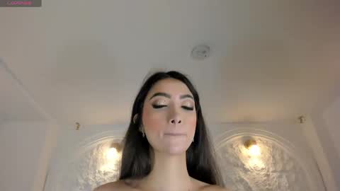 Snapshot of valeriavelvet chatting on 17, 4, 2026 Vale online show from 17, 4, 2026