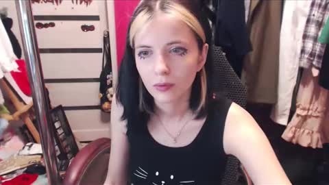 ValeriaXKiss online show from 10, 3, 2025