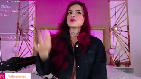 Snapshot of valerie__miller_ chatting on 18, 6, 2026 Valerie online show from 18, 6, 2026
