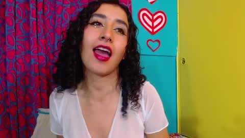 Snapshot of valerie_mase chatting on 21, 2, 2025 vale online show from 21, 2, 2025