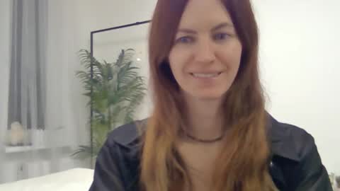 valerie_rose777 online show from 16, 12, 2025