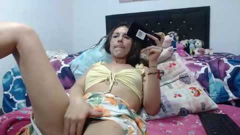 Snapshot of valerie_rousse chatting on 23, 2, 2025 valerie_rousse online show from 23, 2, 2025