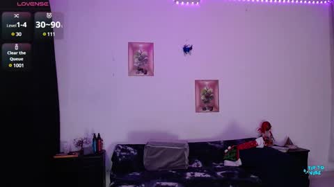 Snapshot of valerie_smile chatting on 4, 12, 2024 Valerie online show from 4, 12, 2024