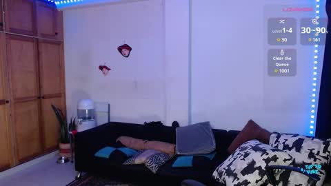 Snapshot of valerie_smile chatting on 31, 1, 2025 Valerie online show from 31, 1, 2025