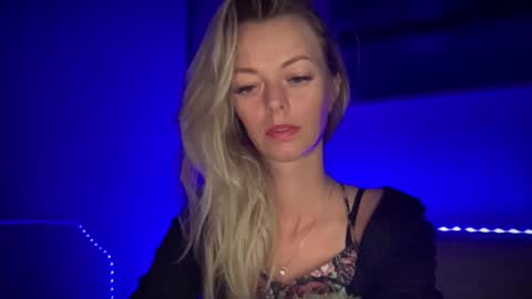 Valerie  online show from 11, 9, 2025