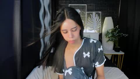 Snapshot of valerieriches chatting on 17, 2, 2025 Valerie online show from 17, 2, 2025