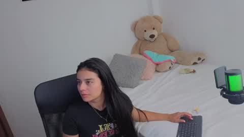 Snapshot of valerihouse_ chatting on 20, 5, 2026 valerihouse_ online show from 20, 5, 2026