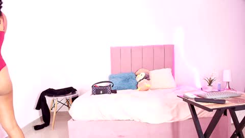 Snapshot of valerin_salazar chatting on 15, 9, 2025 valeria online show from 15, 9, 2025