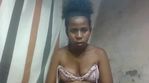 Snapshot of valerinezah chatting on 8, 3, 2026 valerinezah online show from 8, 3, 2026