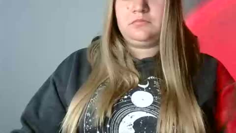 Snapshot of valerivane chatting on 3, 12, 2025 Valery online show from 3, 12, 2025