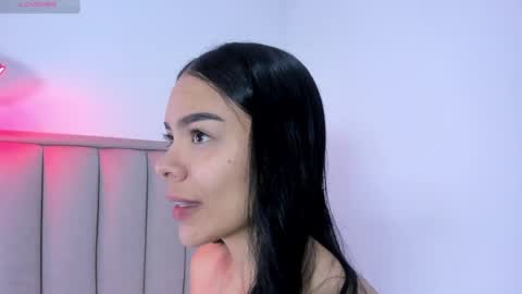 Snapshot of valery__nova chatting on 3, 5, 2026 Cris online show from 3, 5, 2026