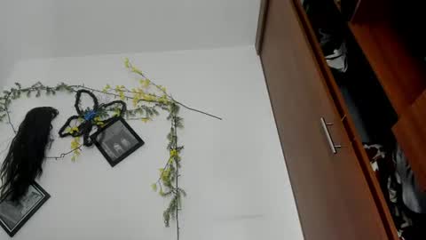 valery_honey_ online show from 25, 7, 2026
