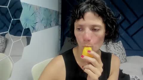 VALERY MORE online show from 4, 10, 2025