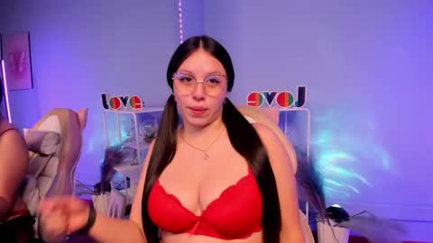 Snapshot of valery_palmerr chatting on 15, 12, 2025 Valery online show from 15, 12, 2025