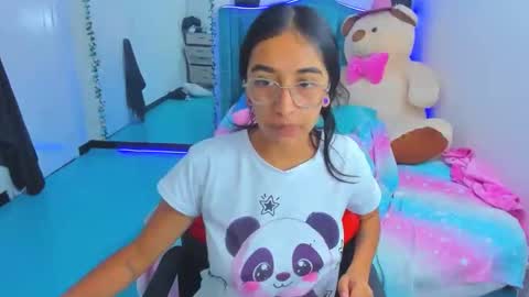 Snapshot of valery_taylor_1 chatting on 27, 4, 2026 valery online show from 27, 4, 2026