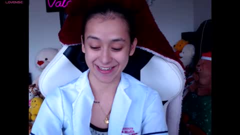 Snapshot of valerybaker1 chatting on 6, 11, 2025 B V Naughty online show from 6, 11, 2025