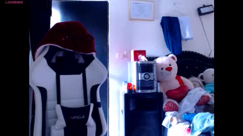 B V Naughty online show from 6, 2, 2026