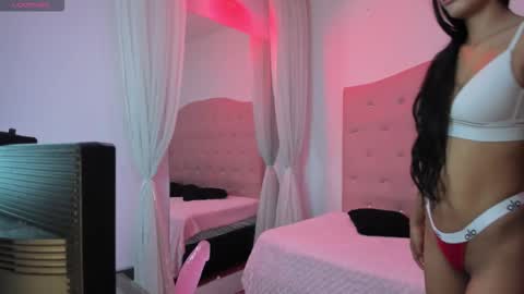 Snapshot of valerykit chatting on 23, 10, 2025 VALERY online show from 23, 10, 2025