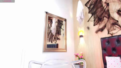 Snapshot of valerynbrown chatting on 15, 10, 2025 valery online show from 15, 10, 2025