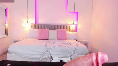 Carla online show from 11, 2, 2025