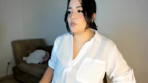 Snapshot of valerysoto_ chatting on 7, 3, 2025 Valery Soto online show from 7, 3, 2025
